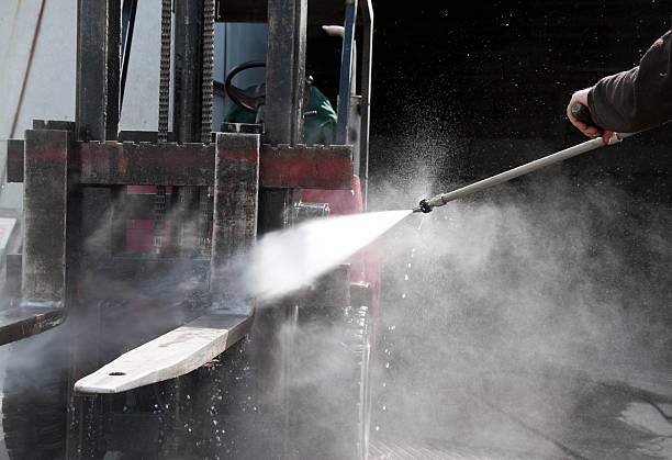 Best Commercial Building Pressure Washing  in Arthur, IL